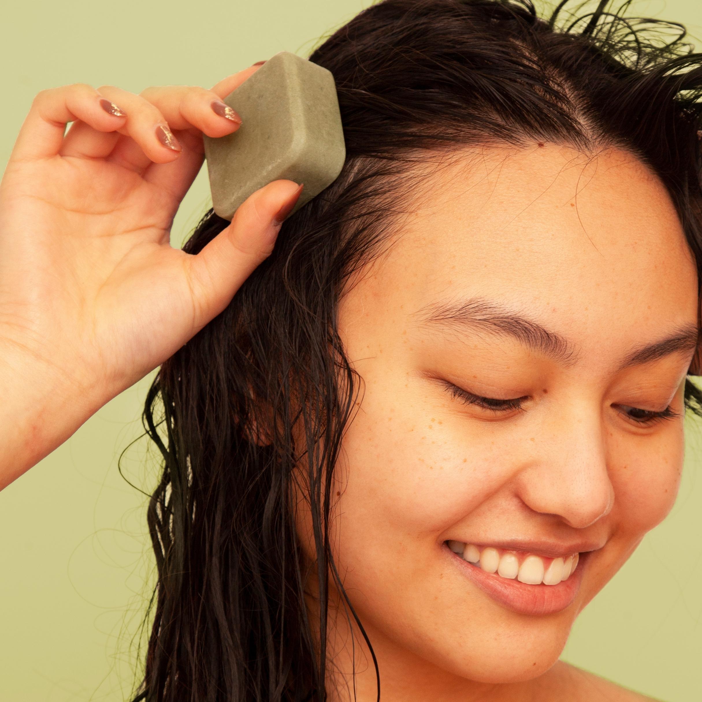 Balsamo Solido Districante per capelli secchi